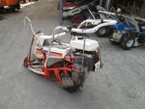 รถเกี่ยวข้าวเดินตาม OSHIMA RB25 พร้อมใช้ ราคา 24,800 บาท รหัสสินค้า : 80802452 www.nihonmono.com