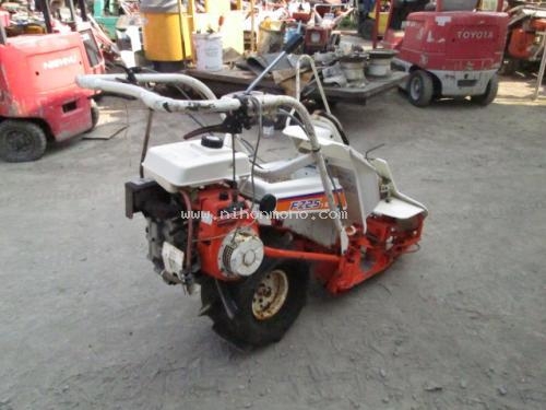 รถเกี่ยวข้าวเดินตาม OSHIMA RB25 พร้อมใช้ ราคา 24,800 บาท รหัสสินค้า : 80802452 www.nihonmono.com