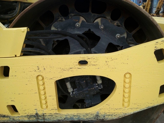 ขายรถบด BOMAG BW219D-4 ขนาด 19ตัน ปี2007 รถเก่าญี่ปุ่นไม่เคยใช้งานในไทยครับ ขายรถบด BOMAG BW219D-4 ขนาด 19ตัน ปี2007 รถเก่าญี่ปุ่นไม่เคยใช้งานในไทยครับ