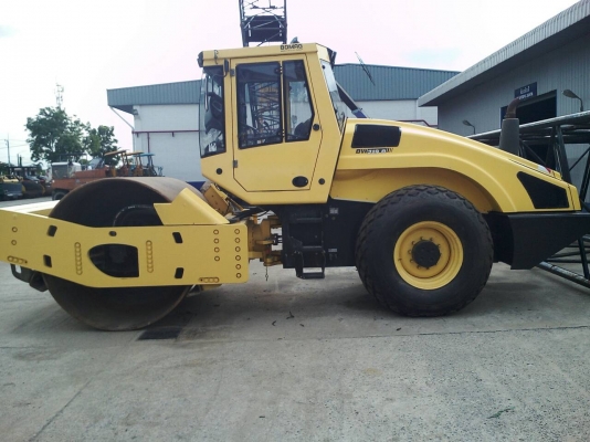 ขายรถบด BOMAG BW219D-4 ขนาด 19ตัน ปี2007 รถเก่าญี่ปุ่นไม่เคยใช้งานในไทยครับ ขายรถบด BOMAG BW219D-4 ขนาด 19ตัน ปี2007 รถเก่าญี่ปุ่นไม่เคยใช้งานในไทยครับ