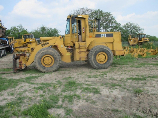CAT 966D #99Y ปี1985 จาก USA สวยๆเลยครับ 098-858-5524 สามภพครับ CAT 966D #99Y ปี1985 จาก USA สวยๆเลยครับ 098-858-5524 สามภพครับ