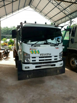 รถอีซูซุ 6 ล้อดั้ม FRR 190 แรงม้า ปี 57. , ( รถวิ่ง 6x,xxx กม. ) สนใจติดต่อ 081 - 9706989