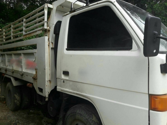รถอีซูซุ 6 ล้อดั้ม NPR 110 แรงม้า. ปี 40. , ( รถประกอบ ) สนใจติดต่อ 081 - 9706989