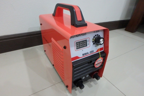 เครื่องเชื่อมอินเวอร์เตอร์ 350 A ยี่ห้อ Austin รุ่น MMA-350 ของใหม่ ตัวเล็ก เบา ยกง่าย สะพายได้