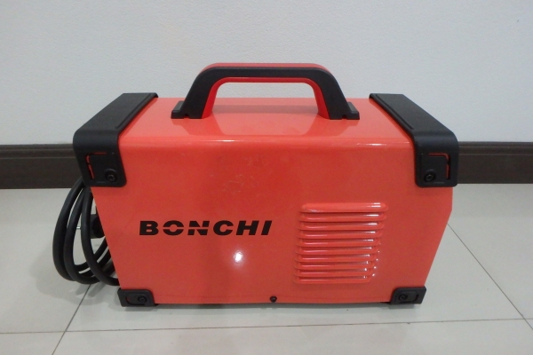 เครื่องเชื่อมอินเวอร์เตอร์ 350 A ยี่ห้อ Bonchi รุ่น MMA-350 ของใหม่ ตัวเบา ยกง่าย มีจอแอลซีดี