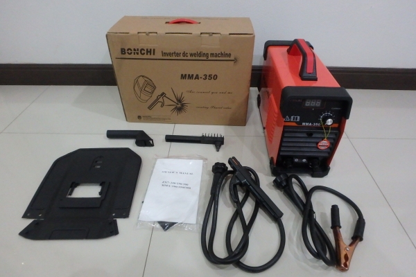เครื่องเชื่อมอินเวอร์เตอร์ 350 A ยี่ห้อ Bonchi รุ่น MMA-350 ของใหม่ ตัวเบา ยกง่าย มีจอแอลซีดี