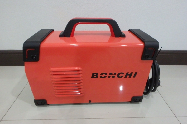 เครื่องเชื่อมอินเวอร์เตอร์ 350 A ยี่ห้อ Bonchi รุ่น MMA-350 ของใหม่ ตัวเบา ยกง่าย มีจอแอลซีดี