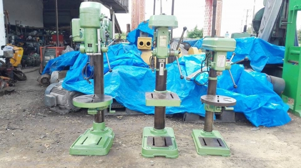 ** SOLD ** เหลือ 1 ตัว ** สว่านแท่นญี่ปุ่นเข้าใหม่ 3 ตัว ใช้ไฟบ้าน 220V สดแน่นพร้อมใช้ ** SOLD ** เหลือ 1 ตัว ** สว่านแท่นญี่ปุ่นเข้าใหม่ 3 ตัว ใช้ไฟบ้าน 220V สดแน่นพร้อมใช้