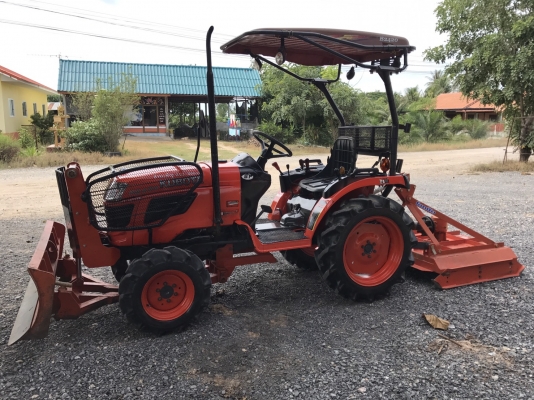 รถไถมือสอง. ขายรถไถคูโบต้า #B2420 รถสวย ใช้งานน้อย ทำงาน 579 ชั่วโมง พร้อมอุปกรณ์ ใบมีดดันดินและ ตัวตัดหญ้า ราคา 228000บาท พร้อมส่งฟรีถึงบ้าน โทรสอบถามได้เลยค่ะ 081-9136451. 087-8390653 ขอดูรูปทาง Line:Bow6451 รถสวย สภาพพร้อมใช้งาน เครื่องดี เกียร์ดี ยาง รถไถมือสอง. ขายรถไถคูโบต้า #B2420 รถสวย ใช้งานน้อย ทำงาน 579 ชั่วโมง พร้อมอุปกรณ์ ใบมีดดันดินและ ตัวตัดหญ้า ราคา 228000บาท พร้อมส่งฟรีถึงบ้าน โทรสอบถามได้เลยค่ะ 081-9136451. 087-8390653 ขอดูรูปทาง Line:Bow6451 รถสวย สภาพพร้อมใช้งาน เครื่องดี เกียร์ดี ยาง