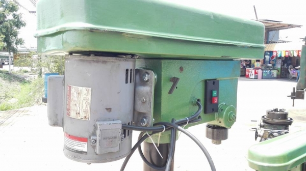 ** SOLD ** สว่านแท่นใต้หวันเข้าใหม่ 2 ตัว ใช้ไฟบ้าน 220V สดแน่นพร้อมใช้