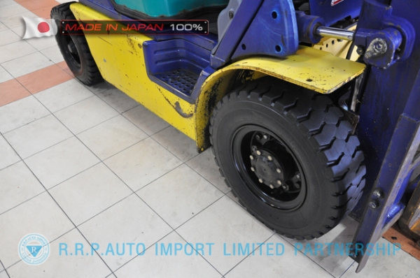 ขายรถโฟล์คลิฟท์มือสอง KOMATSU รุ่น FG20LC-532713 นำเข้าจากประเทศญี่ปุ่น 100\% ไม่เคยใช้งานในไทย