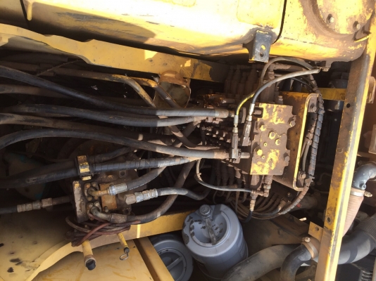 PC200-7..เล่มทะเบียน รถมี2คัน สภาพดี รถเดิมสวยดี