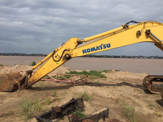 PC200-7..เล่มทะเบียน รถมี2คัน สภาพดี รถเดิมสวยดี