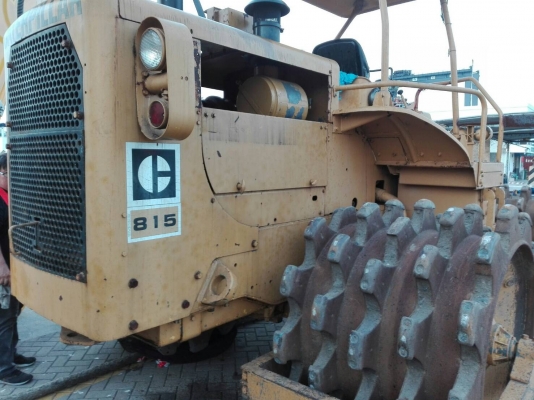 รถบดขาแกะ 4ล้อหนาม CAT.815 (เก่านอก)5,000 ชม. สภาพเดิมๆ ราคา 1,650,000 บาท (รวมVat) สำหรับท่านที่กำลังมองหาเพื่อนำไปจดชั้นกรมชลฯโทร.084-5649130