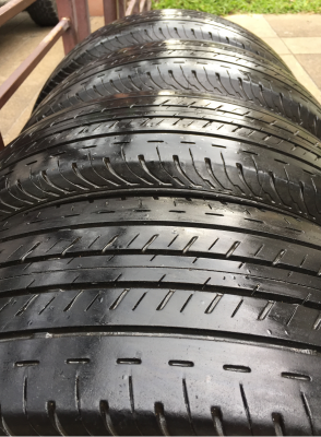 ยาง Bridgestone 215 65 16 ปี16 ดอกเต็ม ไม่มีปะ ใช้ยาว ราคาไม่แพง