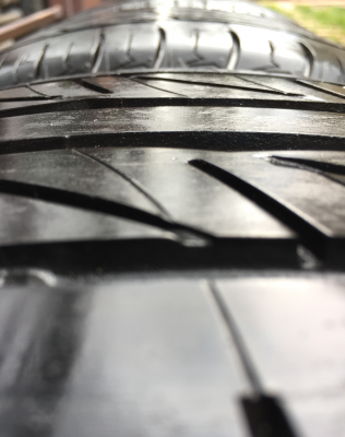 ยาง Firestone 205 55 16 ปี16 ดอกเต็ม ไม่มีปะ ใช้ยาว ราคาไม่แพง