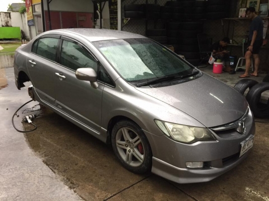 ยาง Firestone 205 55 16 ปี16 ดอกเต็ม ไม่มีปะ ใช้ยาว ราคาไม่แพง