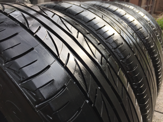 ยาง Firestone 205 55 16 ปี16 ดอกเต็ม ไม่มีปะ ใช้ยาว ราคาไม่แพง