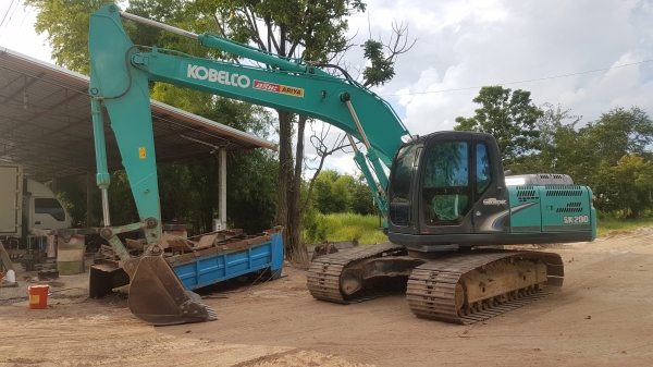 ขายด่วน $$1,680,000$$ KOBELCO SK200 SUPER MARK-8 YN12 สภาพพร้อมใช้งาน
