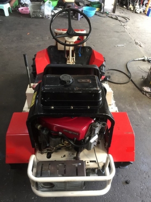 ขายรถตัดหญ้านั่งขับ เคียวริส พร้อมใช้