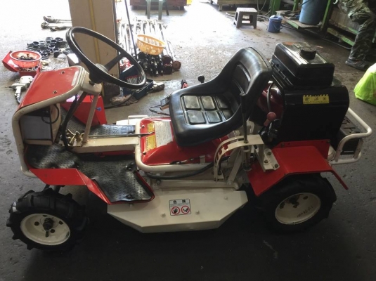 ขายรถตัดหญ้านั่งขับ เคียวริส พร้อมใช้