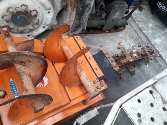 ขายรถขุดร่องดินเดินตามนำเข้าจากญี่ปุ่น