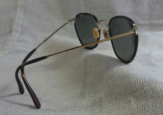 แว่นตาเยอรมันโกลด์ฟิลด์แถวหน้า ที่ &#039;เก่าแก่&#039; และ &#039;ล้ำค่า&#039; ที่สุด  Vintage MELIOR handmade in Germany
