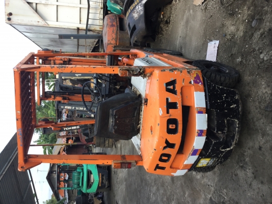 ขาย โตโยต้า รุ่น 3 เบนซิล เสา 3 เมตร