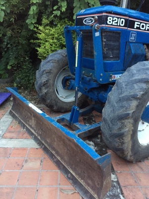 ขาย Ford 8210 ขาย Ford 8210