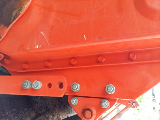 ขายโลตาลี่ตราช้างแท้ รุ่นKUBOTA L3608 สภาพเดิมๆน๊อตไม่เคยแกะสภาพ90\%พึ่งใช้งานเพียงครั้งเดียว ใครกำลังหาอยู่ด่วนๆเลยครับ ขายราคา41,000บาท สนใจสอบถามได้ครับ 080-1696651 อยู่ปทุมราชวงศาจังหวัดอำนาจเจริญครับ