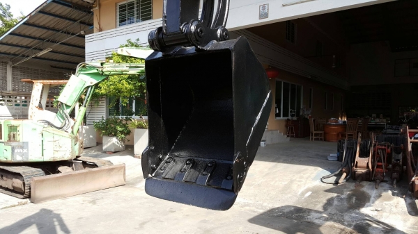 ขาย รถขุด MITSUBISHI รุ่น MM35B มือสองญี่ปุ่น พร้อมหัวเก๋ง สลักบูท เอวแน่น 100\% ทำงานไว ทำสี CAT เพื่อความสวยงาม เท่านั้น มือถือ/LINE ID : 0818753444