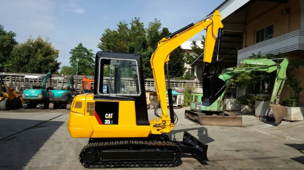 ขาย รถขุด MITSUBISHI รุ่น MM35B มือสองญี่ปุ่น พร้อมหัวเก๋ง สลักบูท เอวแน่น 100\% ทำงานไว ทำสี CAT เพื่อความสวยงาม เท่านั้น มือถือ/LINE ID : 0818753444