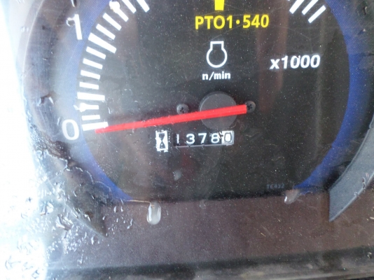 ขายรถไถ KUBOTA L4708 4WD รถสภาพเดิมๆมีอุปกรณ์2ชิ้น ใบมีดันหน้า+ผานพวนดิน รถใช้งานน้อยเจ้าของเป็นหมออยู่โรงพยาบาลไม่มีเวลาขับจอดไว้เฉยๆเลยอยากขายออก เครื่องดี เกียร์ดีไฮโดรลิกดี รถไม่เคยรับจ้าง ไถ่แต่สวนของตัวเอง ขายราคา 395,000บาท ถ้าเอาอุปกรณ์3ชิ้น+โลตาล