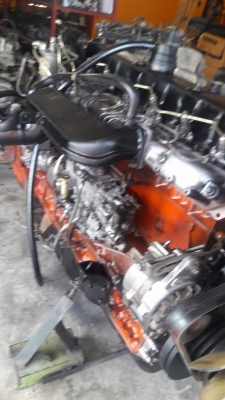 เคริ่องยนต์อีซูสุ6SD1#240เครื่องสวยๆติดดีมาก ข้อเหวี่ยงSTDที่081-1951535ครับ