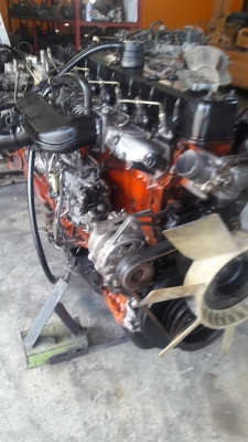 เคริ่องยนต์อีซูสุ6SD1#240เครื่องสวยๆติดดีมาก ข้อเหวี่ยงSTDที่081-1951535ครับ