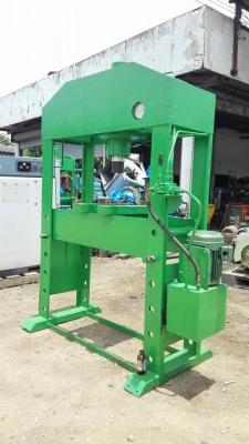 แท่นอัดไฮดรอลิคแบบไฟฟ้า ขนาด 60 ตัน มอเตอร์ Mitsu 5 HP 380V พร้อมใช้ แท่นอัดไฮดรอลิคแบบไฟฟ้า ขนาด 60 ตัน มอเตอร์ Mitsu 5 HP 380V พร้อมใช้