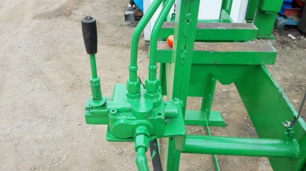 แท่นอัดไฮดรอลิคแบบไฟฟ้า ขนาด 60 ตัน มอเตอร์ Mitsu 5 HP 380V พร้อมใช้ แท่นอัดไฮดรอลิคแบบไฟฟ้า ขนาด 60 ตัน มอเตอร์ Mitsu 5 HP 380V พร้อมใช้