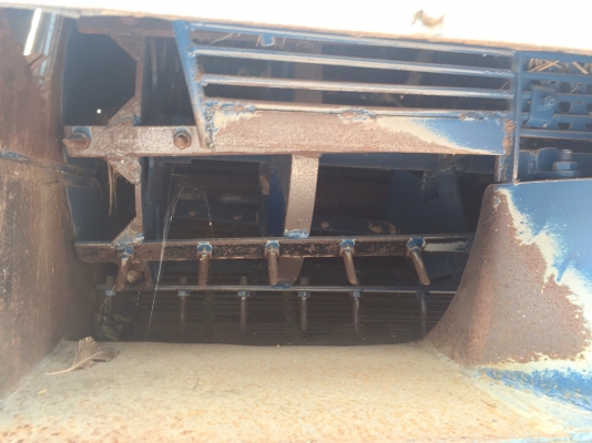 ตู้นวดข้าว 6 ฟุต พ่วงท้ายแทรกเตอร์  no.28