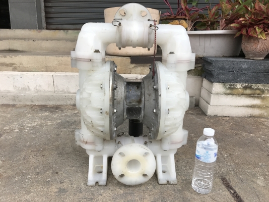 ขายปั้มไดอะแฟรม Versa-Matic made in USA วัสดุ PE409 ขนาด 1.5นิ้ว สภาพสวยมาก พร้อมใช้งาน