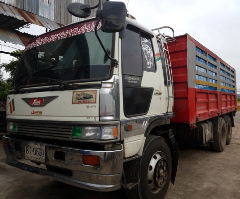10 ล้อ 2 เพลา HINO 227 หัวสิงห์ไฮเทค วางเครื่อง P11C 320 แรง ลงเล่มหมดแล้ว กระบะเหล็ก- ไม่ดั้ม  มีระบบลากพ่วง ราคา 680,000 บาท