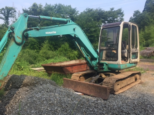 Komatsu PC40-7 รถขุด มือสอง รอนำเข้าจากญี่ปุ่น โทร. 080-6565422 (หนิง)