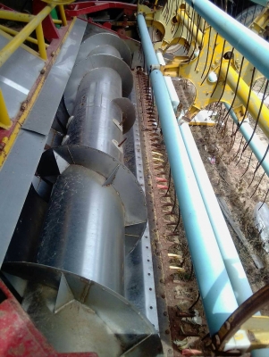 รถเกี่ยวข้าวเกษตรพัฒนารุ่นไอ้หนุ่มไวไฟพร้อมเทเลอร์บรรทุกรถเกี่ยว
