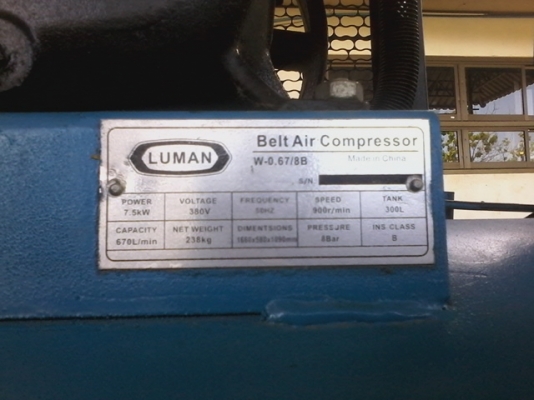 ขายปั้มลม   AIR COMPRESSOR   LUMAN   มอเตอร์7.5  HP/300 ลิตร/ไฟโรงงาน 380V /3 สูบ ***ของใหม่  ยังไม่ได้ใช้งาน ขายราคา29,500 บาท
