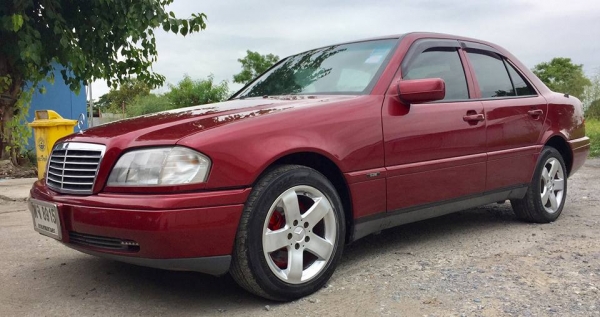 ขายของสวยๆงามๆ เบนซ์ C180 ปี96 รถสวยมากๆ เครื่องดี แอร์เย็น ดูรถได้ที่กทม. ติดต่อ 0856390132 กานรับสาย