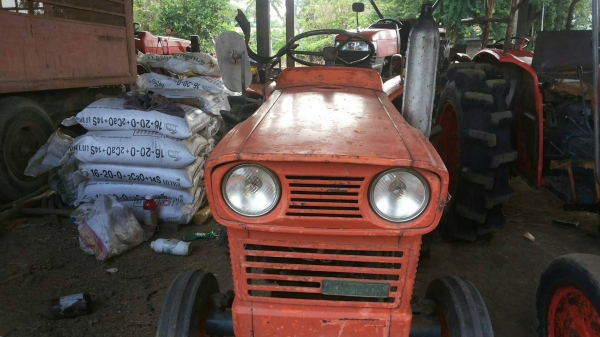 รถไถคูโบต้าL1500คับส่งใด้ทุกจังหวัดคับ