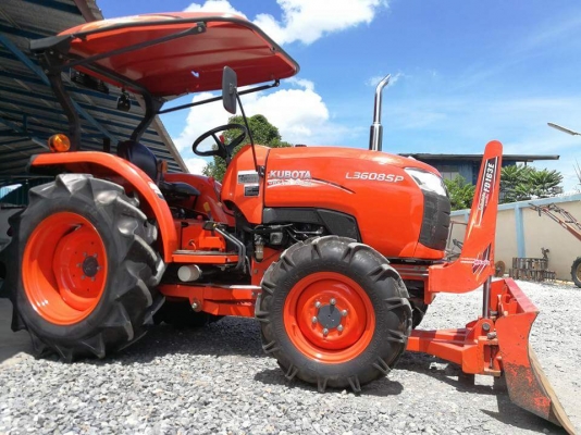 คูโบต้า L3608SP 4 WD  รถเกรด A ใบมีดตราช้าง ผานหลัง ทำงาน 350 ชั่วโมง