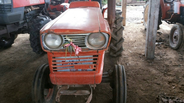 รถไถคูโบต้ารุ่นL2000คับส่งใด้ทุกจังหวัดคับ รถไถคูโบต้ารุ่นL2000คับส่งใด้ทุกจังหวัดคับ