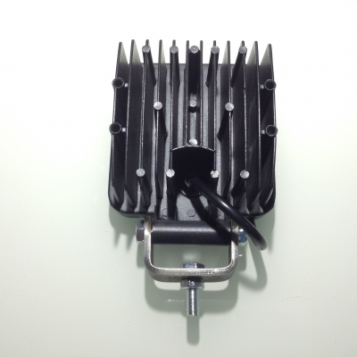 ไฟสปอร์ทไลท์ LED.ทรงเหลี่ยม 48 วัตต์. ทั้ง12V./24V.