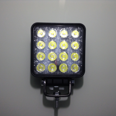 ไฟสปอร์ทไลท์ LED.ทรงเหลี่ยม 48 วัตต์. ทั้ง12V./24V.