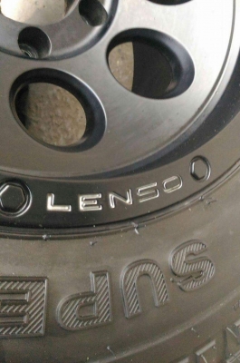 ขายยาง 33 ขอบ 16 พร้อมล้อ LENSO MAX1 16x9 -25 สวยๆ